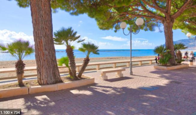 Condominio Ariazzurra S. Bart. サン・バルトロメーオ・アル・マーレ エクステリア 写真