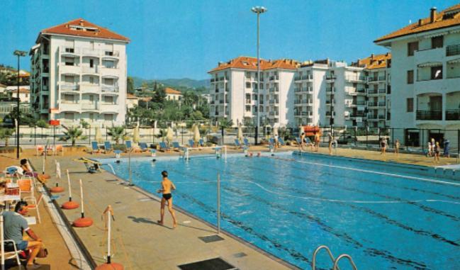 Condominio Ariazzurra S. Bart. サン・バルトロメーオ・アル・マーレ エクステリア 写真