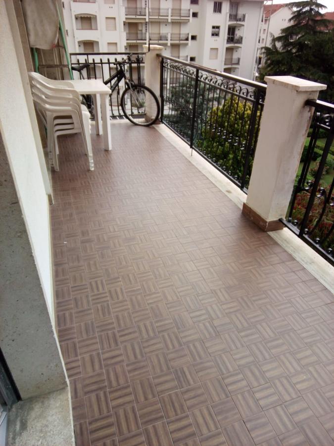 Condominio Ariazzurra S. Bart. サン・バルトロメーオ・アル・マーレ エクステリア 写真