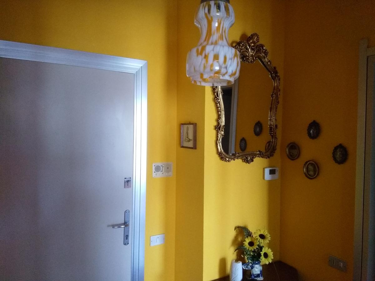 Condominio Ariazzurra S. Bart. サン・バルトロメーオ・アル・マーレ エクステリア 写真